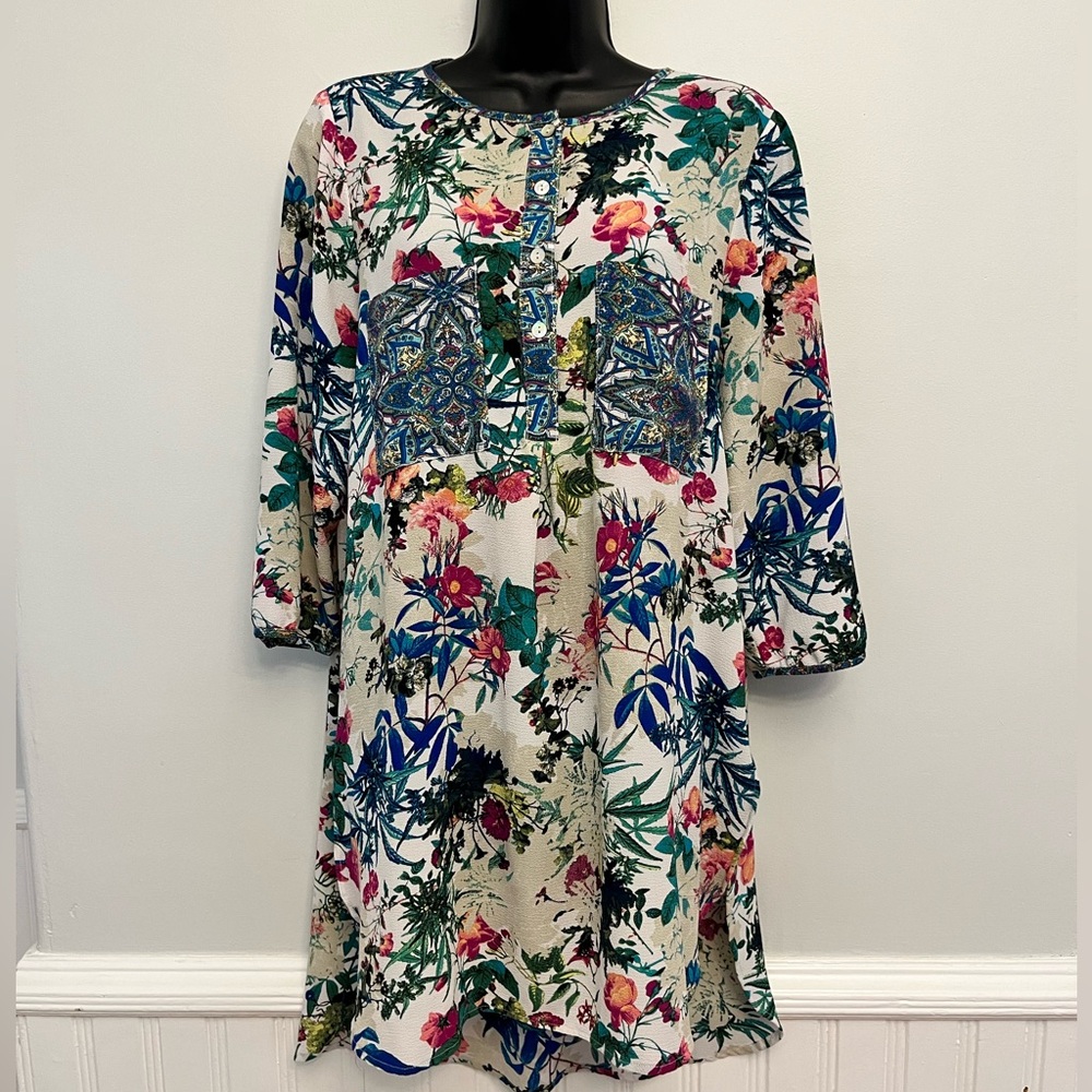 Fig and Flower Bohemian Floral Tunic, Size Large